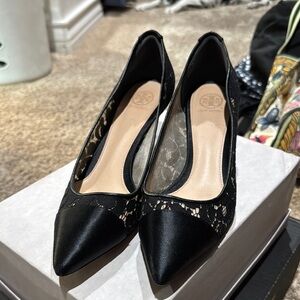 Elegant Black Lace Women's Shoes Tory Burch size 10